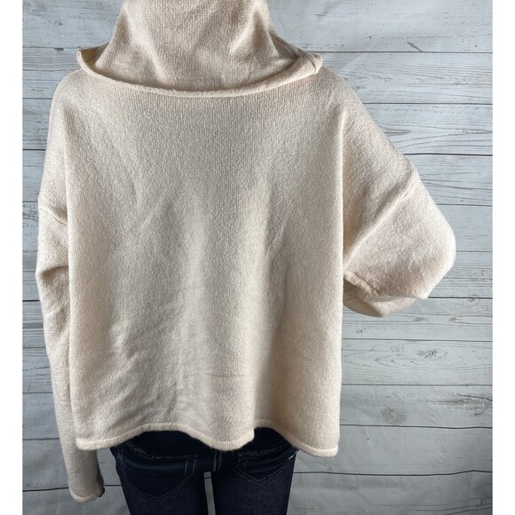 NWT Bongo Cropped Sweater Peachy Pink Faux Pearl Cowl Neck - Picture 9 of 12